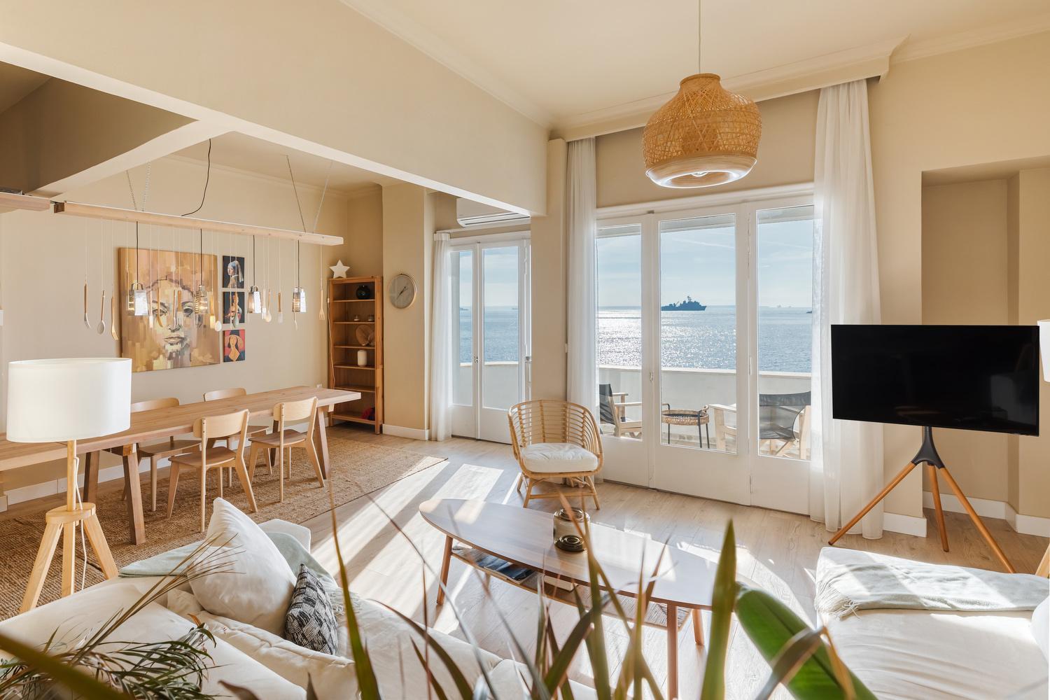 Infinity & Beyond By Halu! - Seafront Apartments Szaloniki Kültér fotó